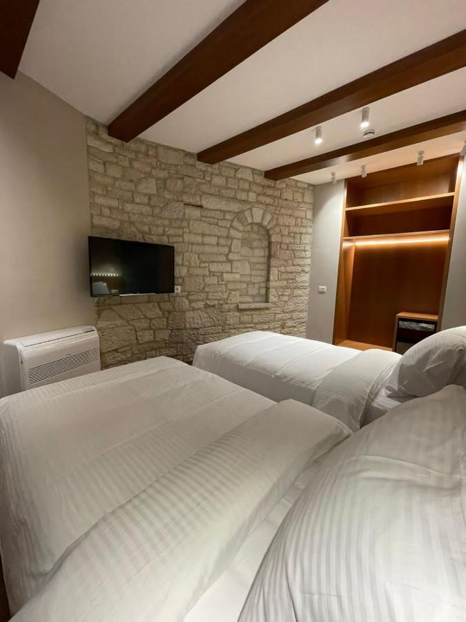 Palorto Traditional Hotel Gjirokastër Esterno foto