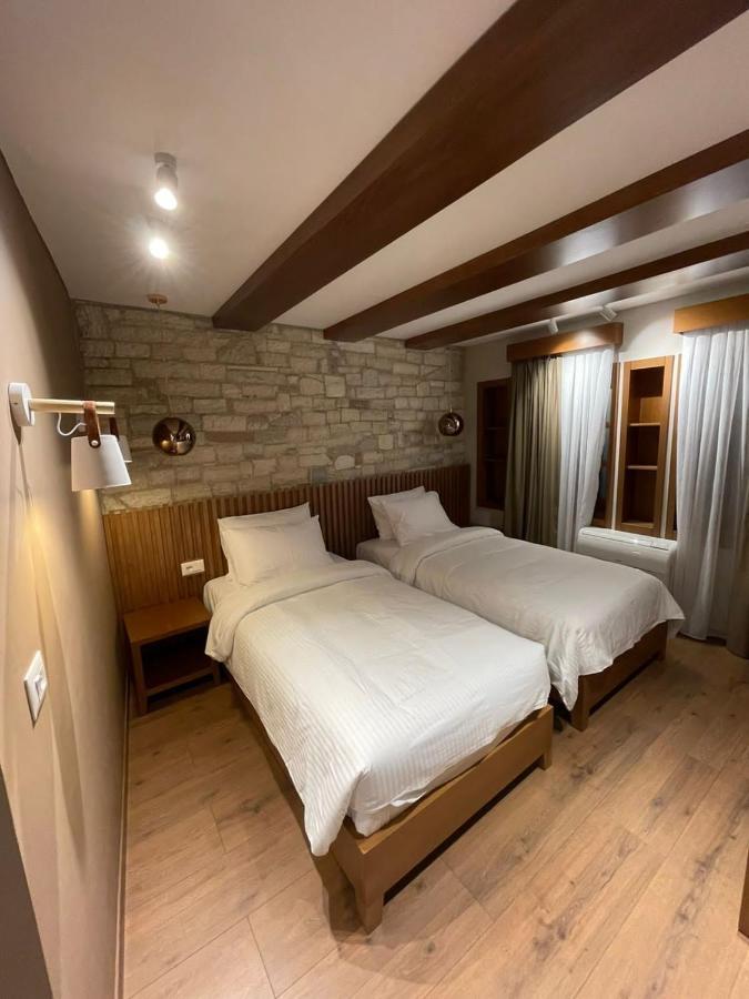 Palorto Traditional Hotel Gjirokastër Esterno foto