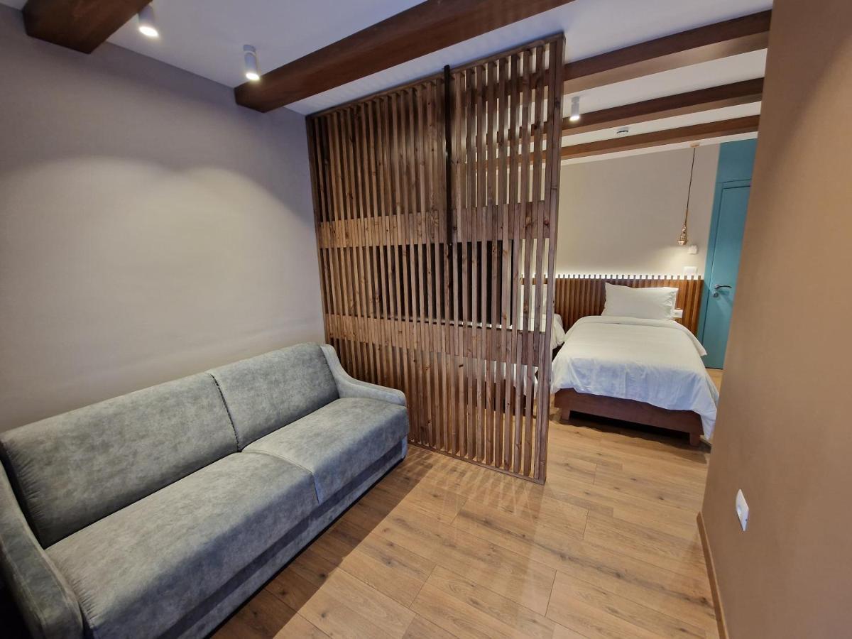 Palorto Traditional Hotel Gjirokastër Esterno foto
