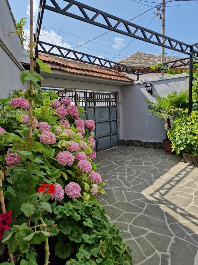 Palorto Traditional Hotel Gjirokastër Esterno foto